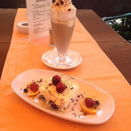 Suedtiroler Stube Seefeld in Tirol